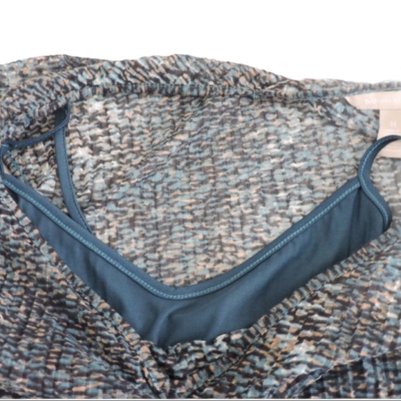 Banana Republic Layered Top Medium - Picture 6 of 8